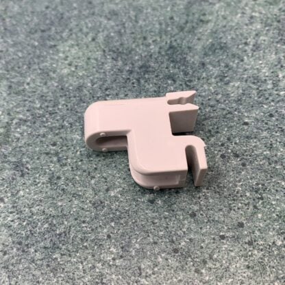 Dometic Shelf Retainer Clip - Used