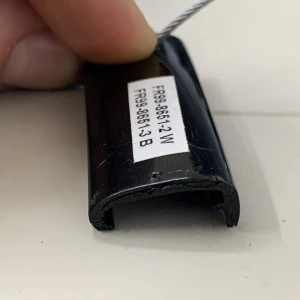 White Vinyl Cap Molding - 1" w/ Leg