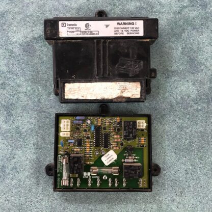 Used 2-Way Dometic Board