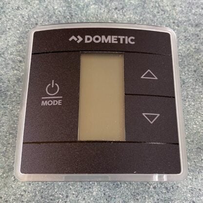 Dometic Single Zone T-Stat Heat/Cool/HS Black