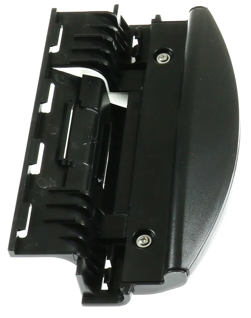 Dometic DMR702 Door Handle Replacement - Image 2